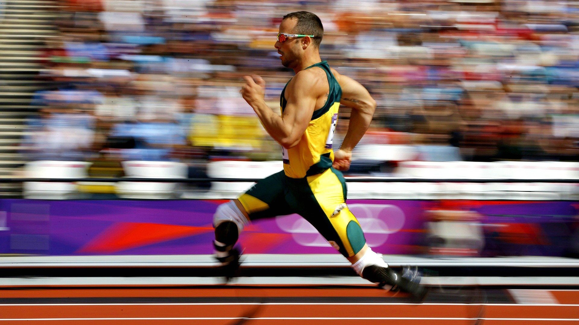 太阳强压上海队，杰伦·格林在年度焦点之战接管比赛