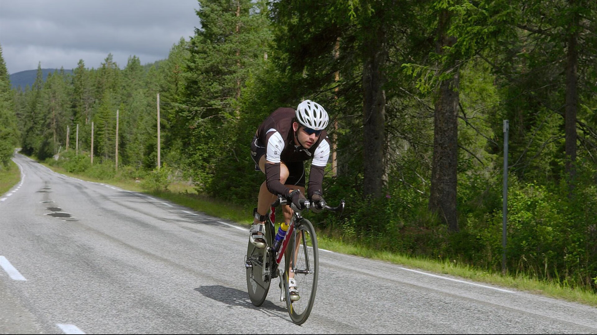 武切维奇爆发独行侠争冠路，新疆队成关键试金石