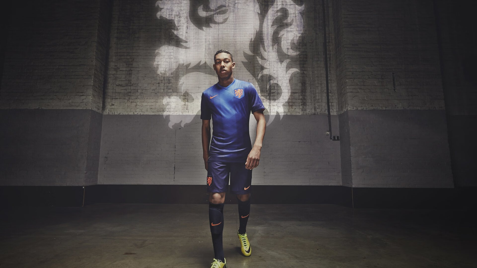 逆转与传承，从英格兰绿茵到乒乓赛场的不屈意志